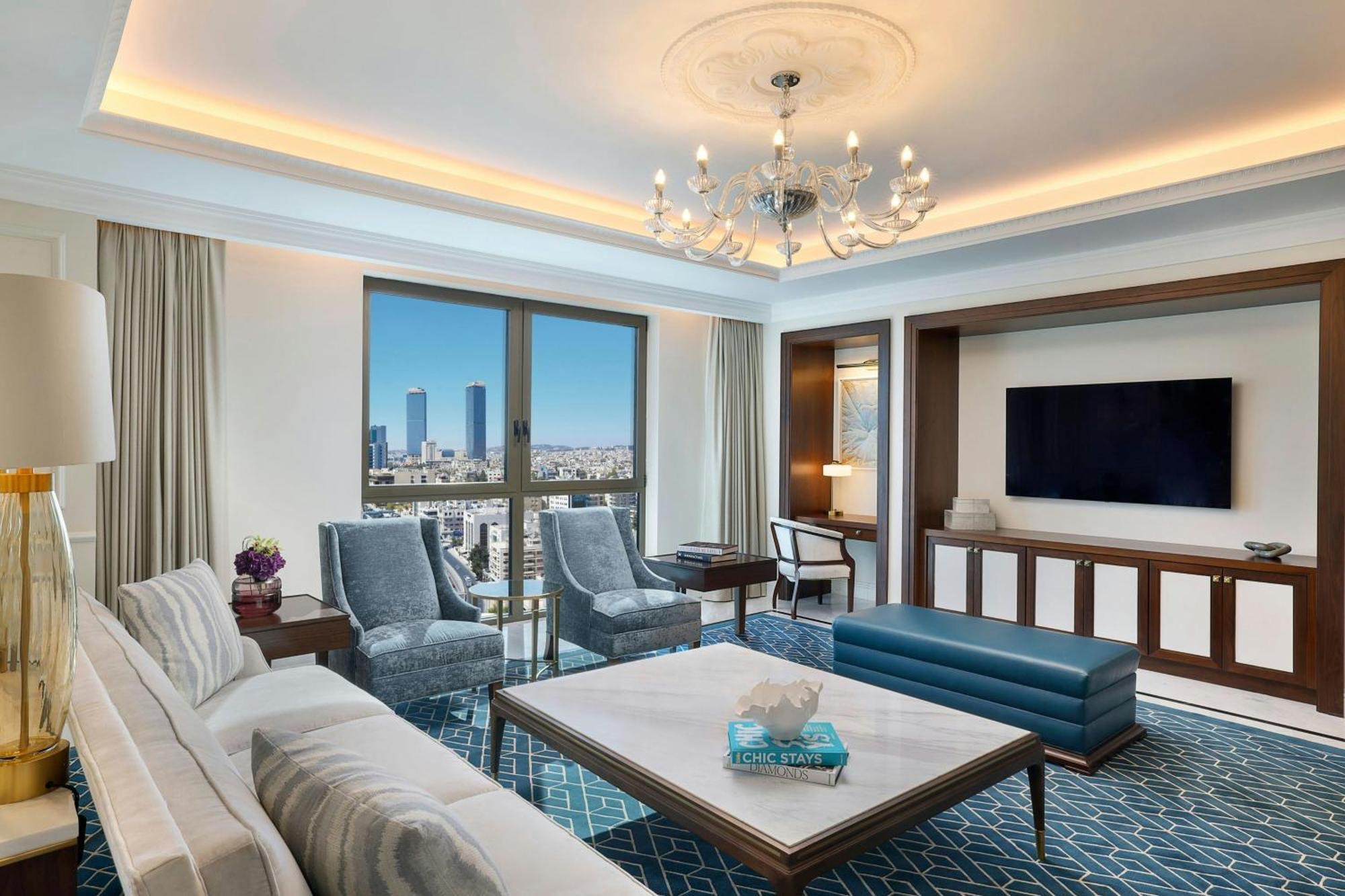 The Ritz-Carlton, Amman Hotel Exterior photo A suite at the hotel