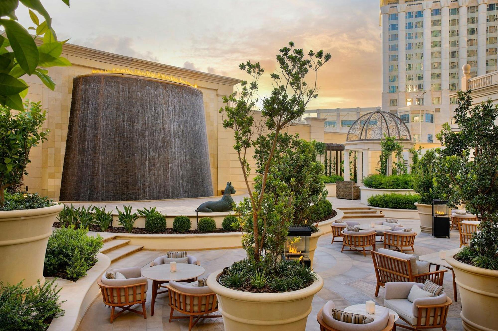The Ritz-Carlton, Amman Hotel Exterior photo The Waterfall at Wynn