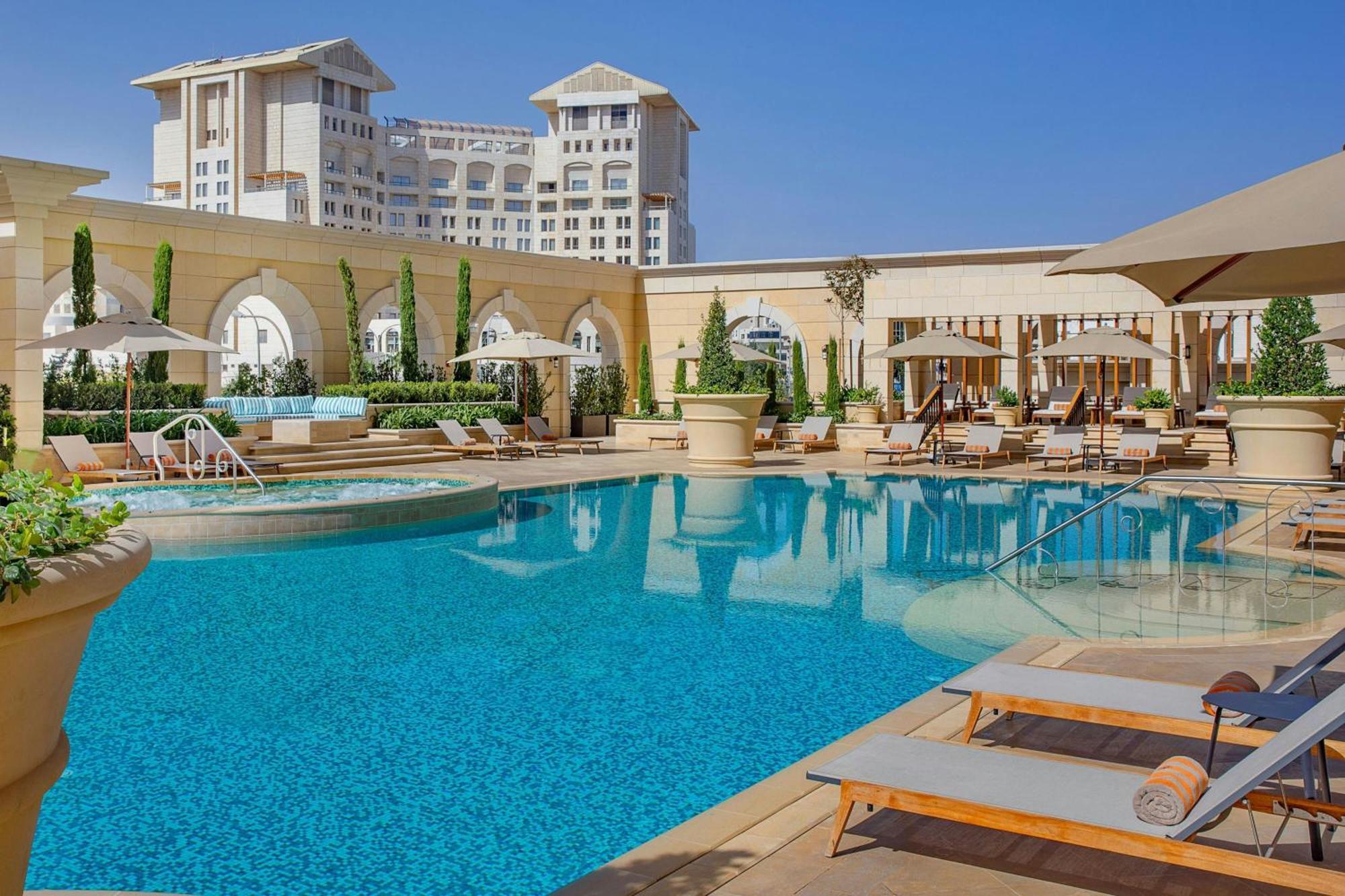 The Ritz-Carlton, Amman Hotel Exterior photo The pool at the Four Seasons Hotel