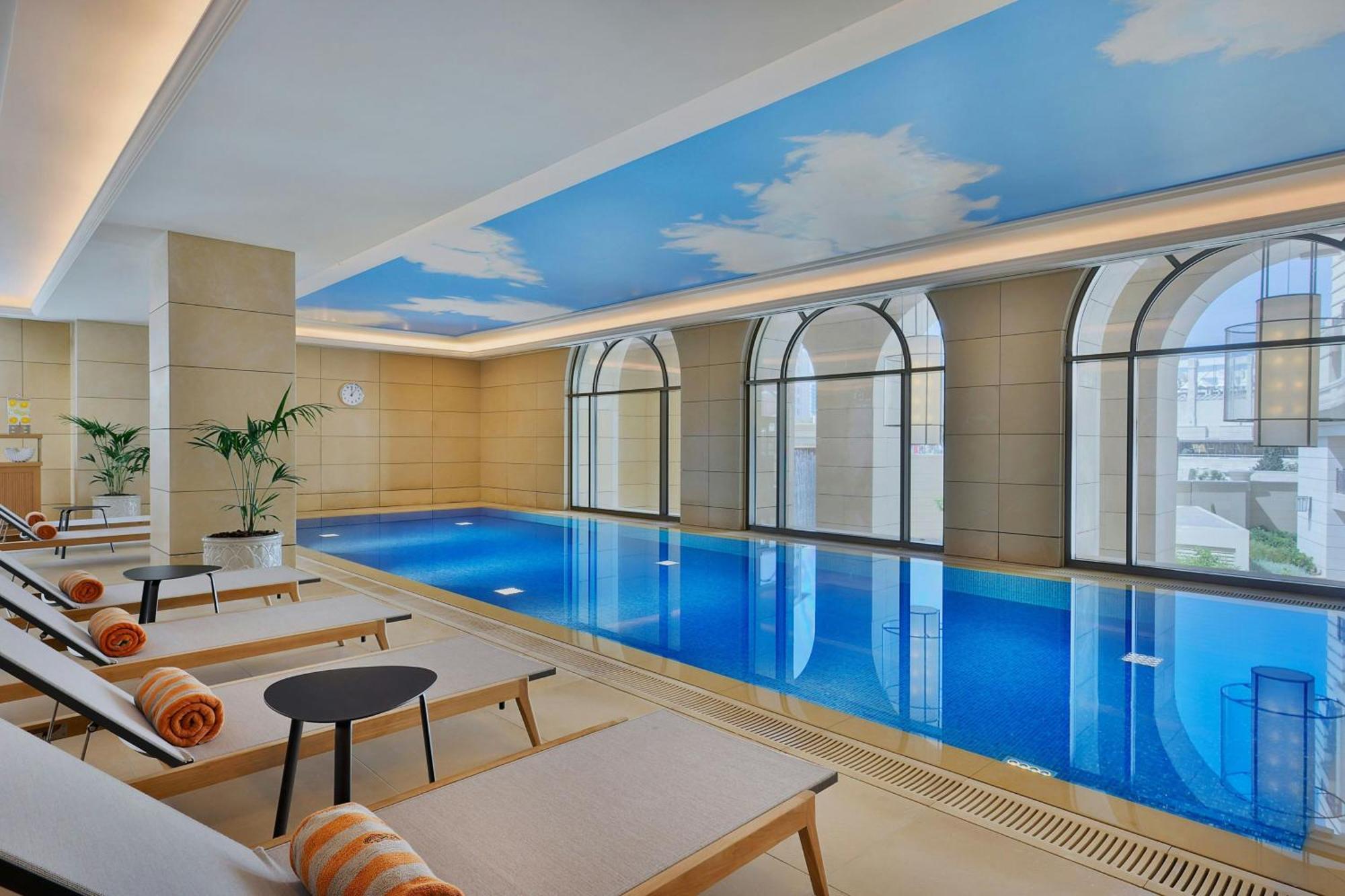 The Ritz-Carlton, Amman Hotel Exterior photo The pool at the hotel