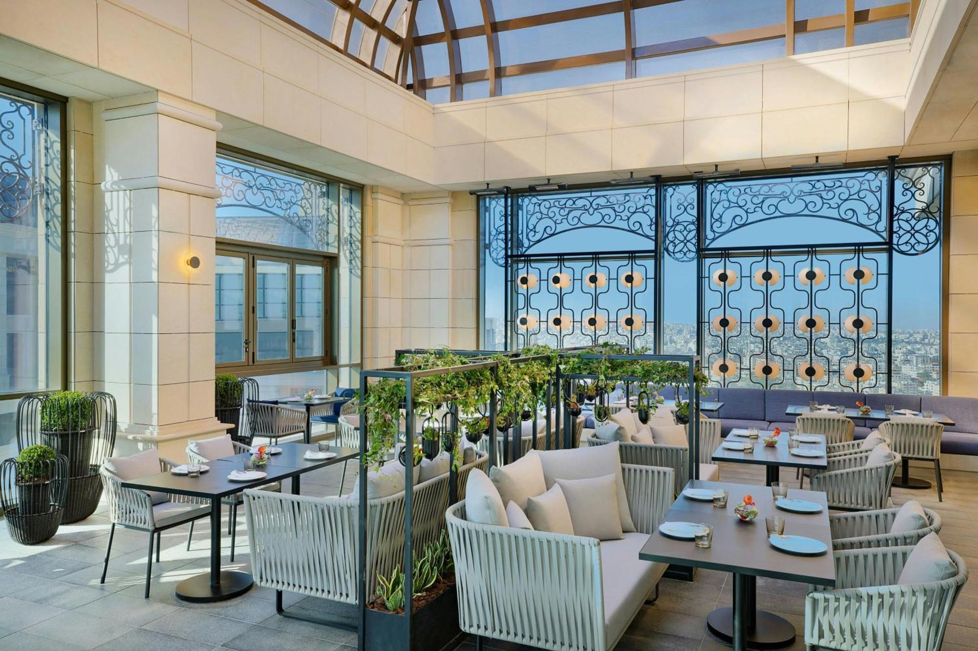 The Ritz-Carlton, Amman Hotel Exterior photo The Terrace
