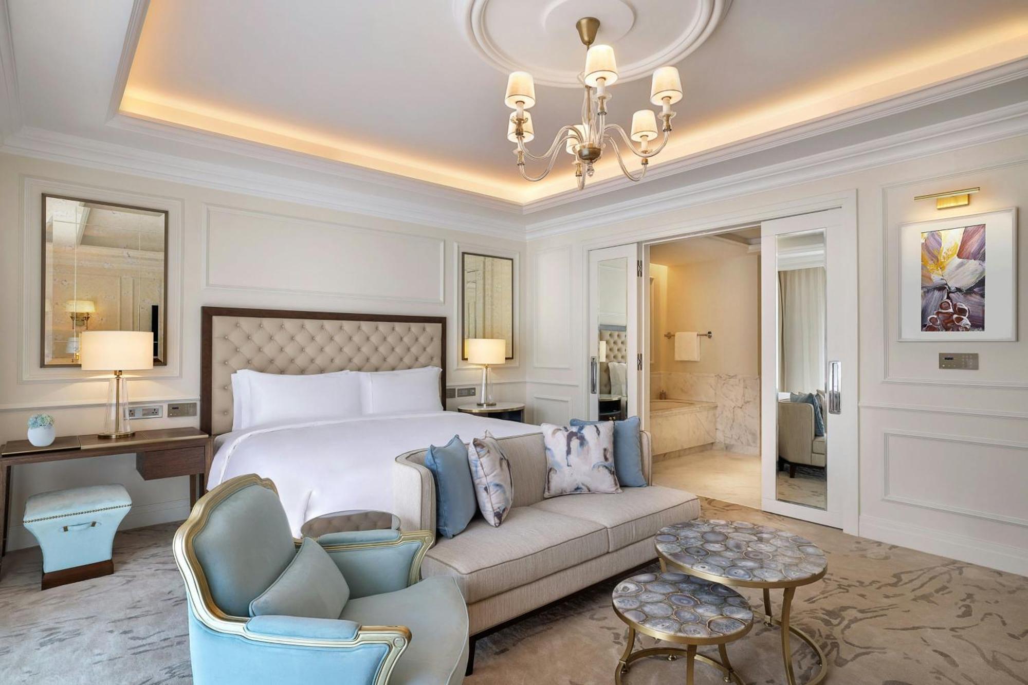 The Ritz-Carlton, Amman Hotel Exterior photo A bedroom at the hotel