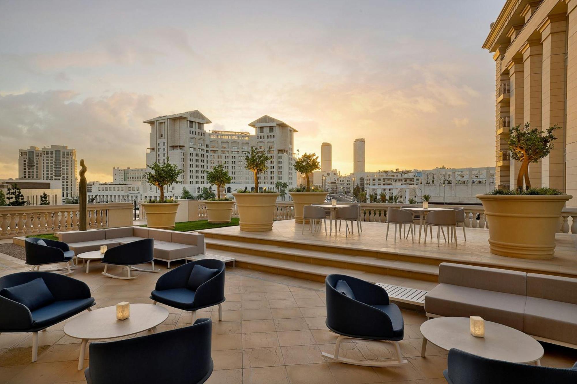The Ritz-Carlton, Amman Hotel Exterior photo The Terrace at The Oberoi, Mumbai