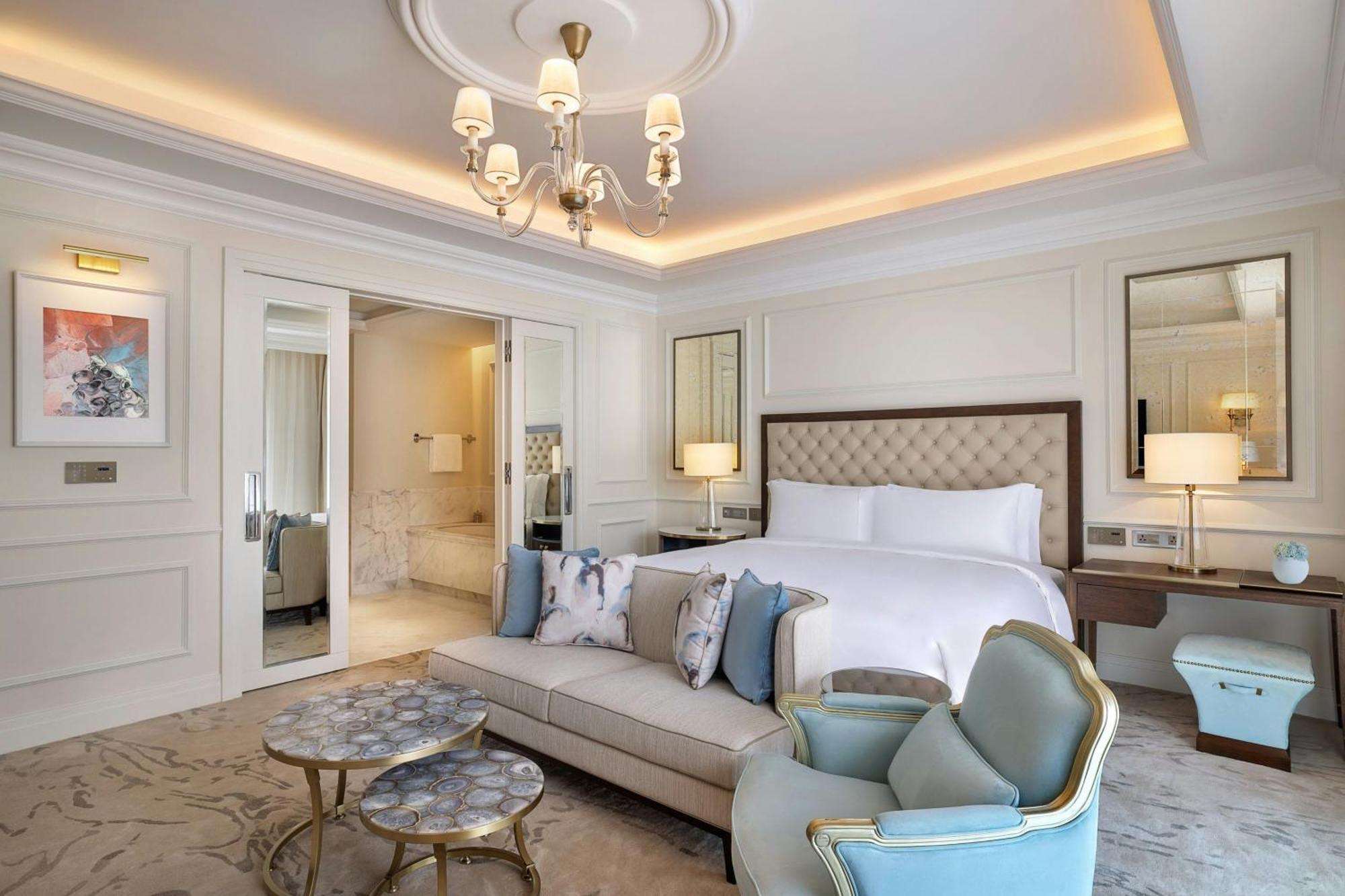 The Ritz-Carlton, Amman Hotel Exterior photo A bedroom at the hotel