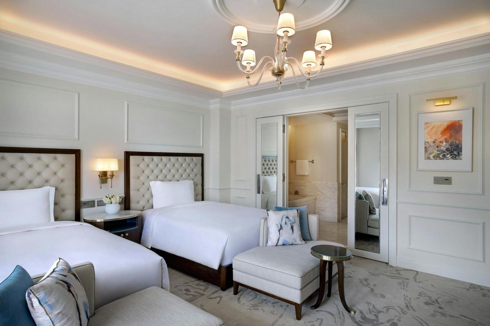 The Ritz-Carlton, Amman Hotel Exterior photo Deluxe Room